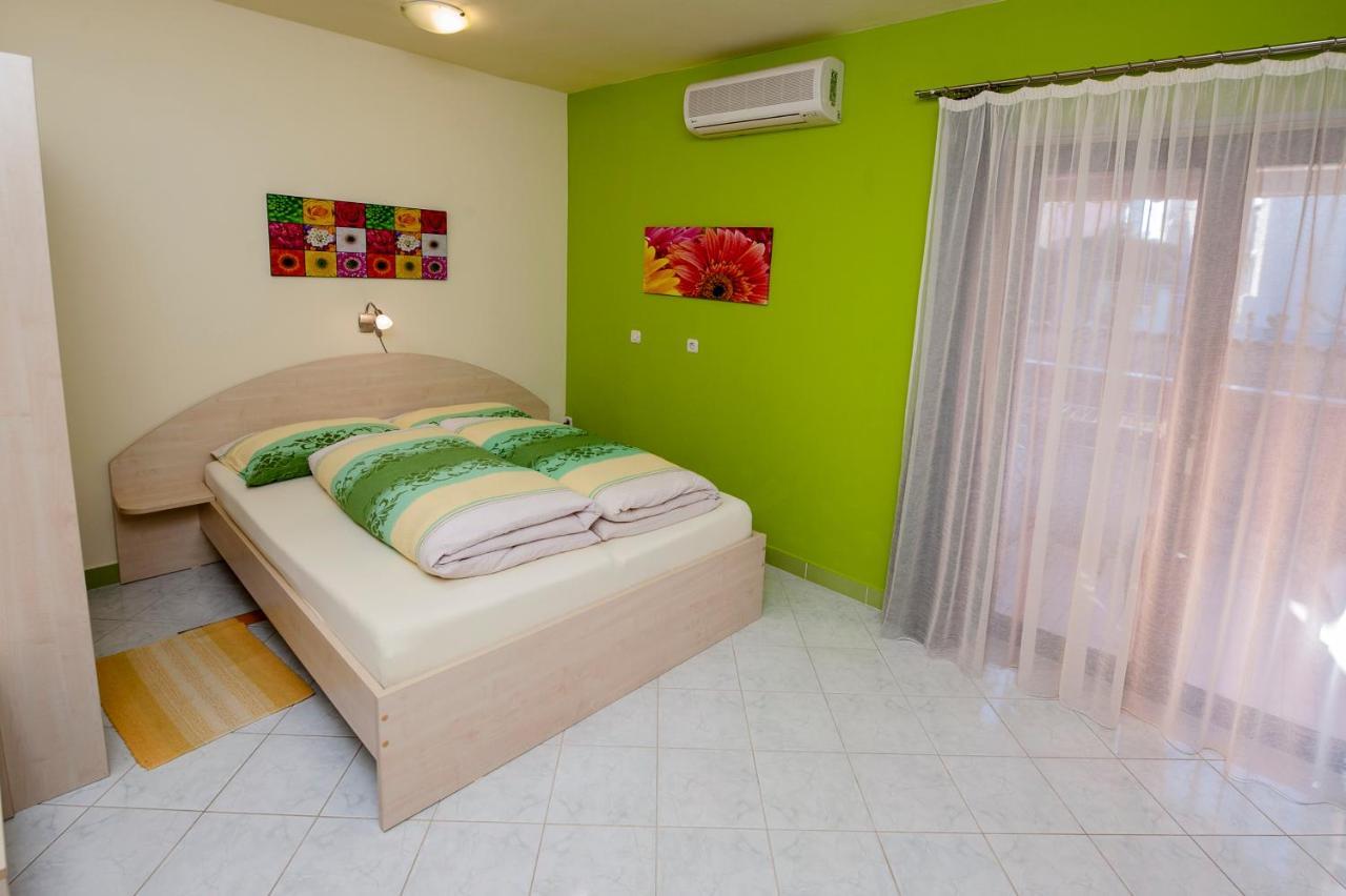 Apartments Erik B&B Adults Only Ровінь Екстер'єр фото