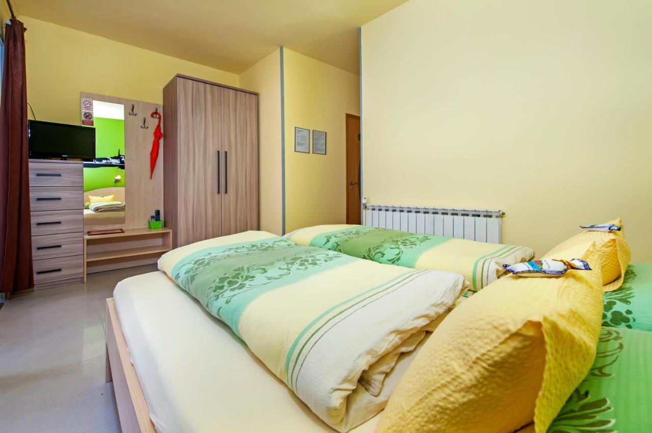 Apartments Erik B&B Adults Only Ровінь Екстер'єр фото