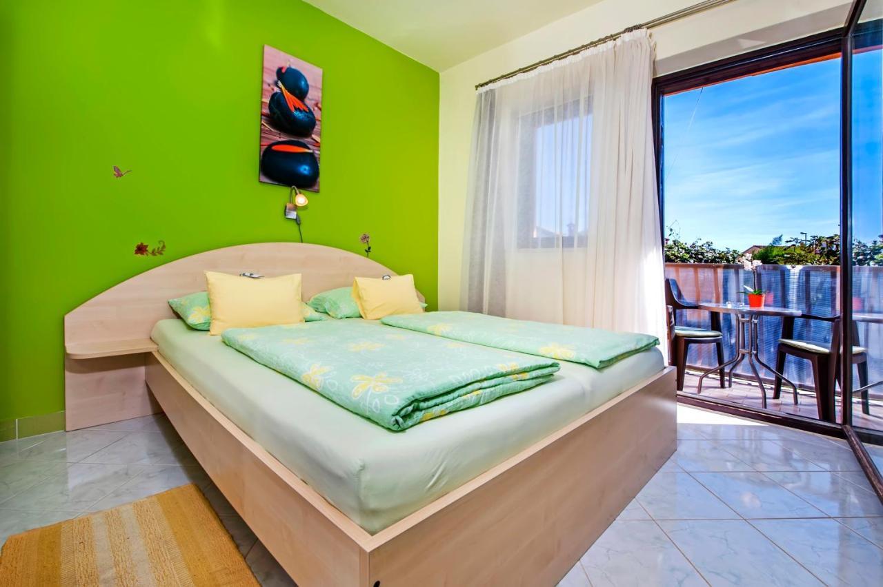 Apartments Erik B&B Adults Only Ровінь Екстер'єр фото