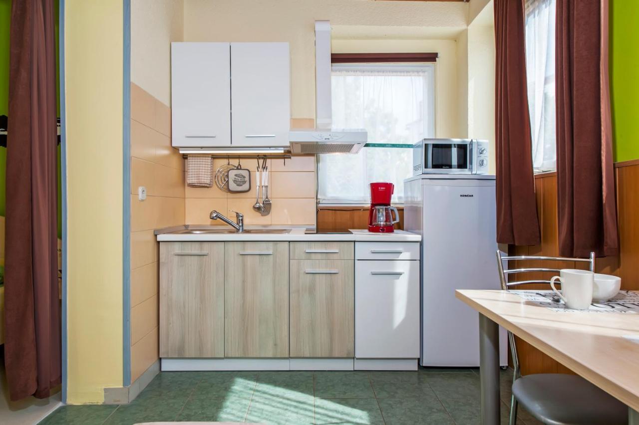 Apartments Erik B&B Adults Only Ровінь Екстер'єр фото