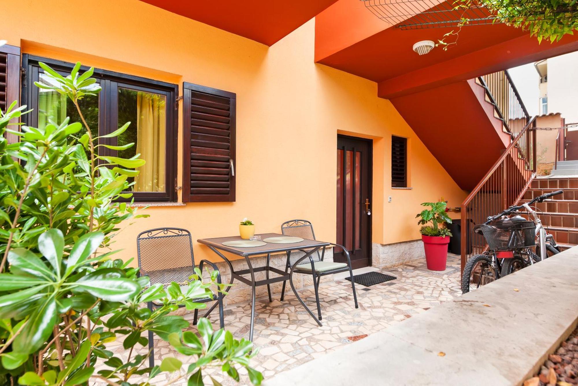 Apartments Erik B&B Adults Only Ровінь Екстер'єр фото