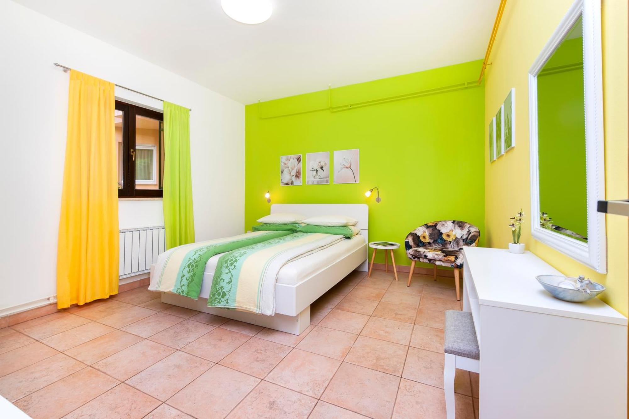 Apartments Erik B&B Adults Only Ровінь Екстер'єр фото
