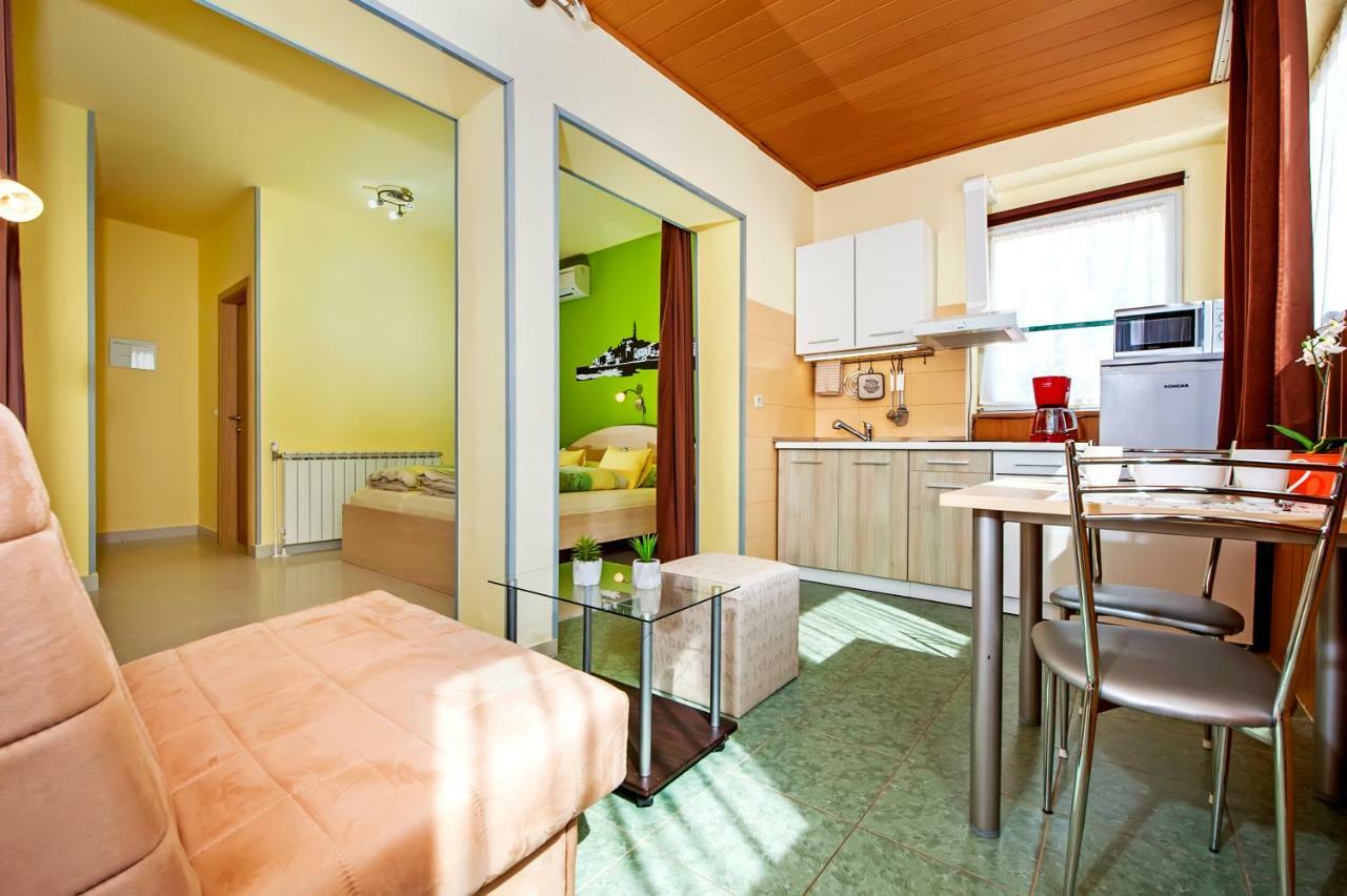 Apartments Erik B&B Adults Only Ровінь Екстер'єр фото